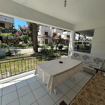 Charming Steps From Long With Wifi بيت للعطل