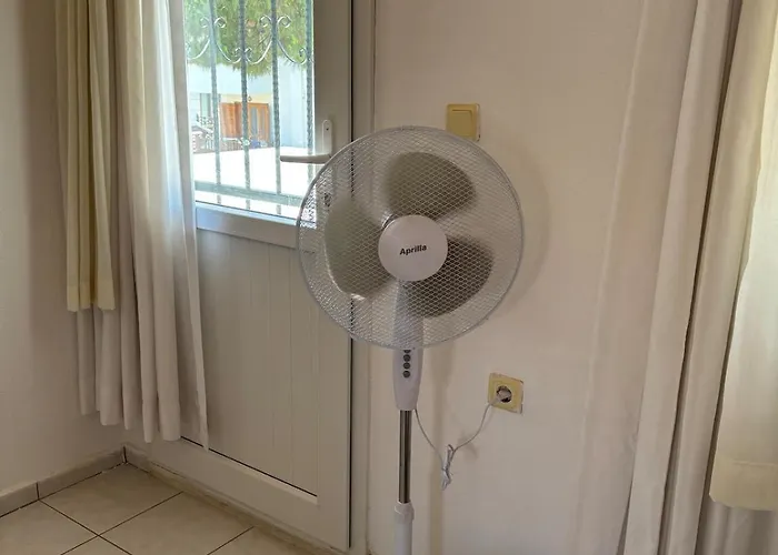 Charming Steps From Long With Wifi Kusadasi