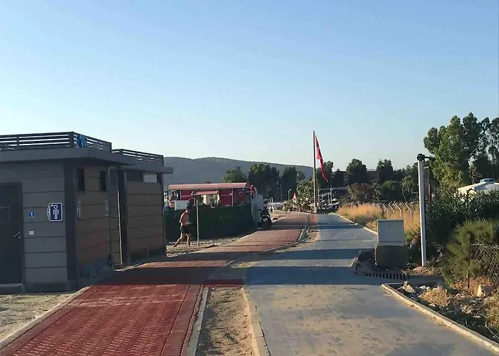 Charming Steps From Long With Wifi Semesterbostad Kusadası