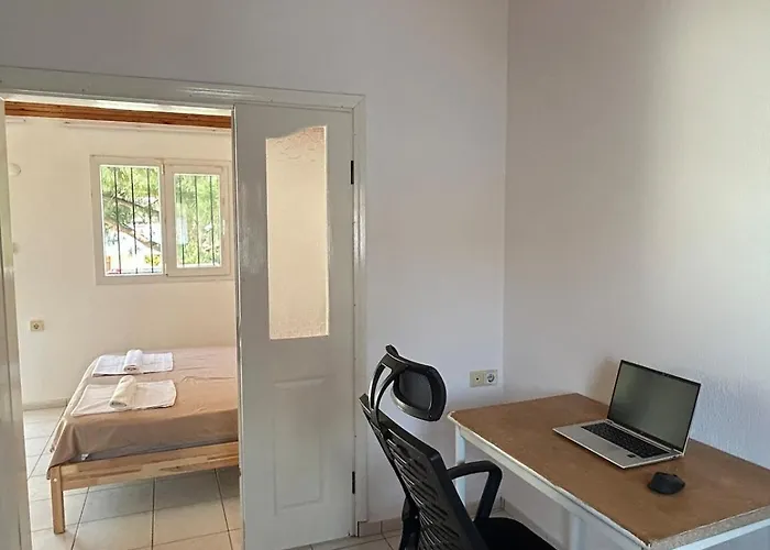 Holiday home Charming Steps From Long With Wifi Kusadasi