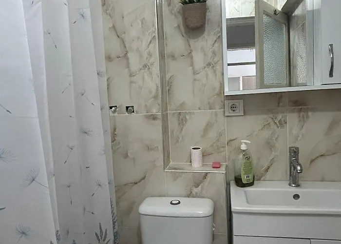 Charming Steps From Long With Wifi Semesterbostad *