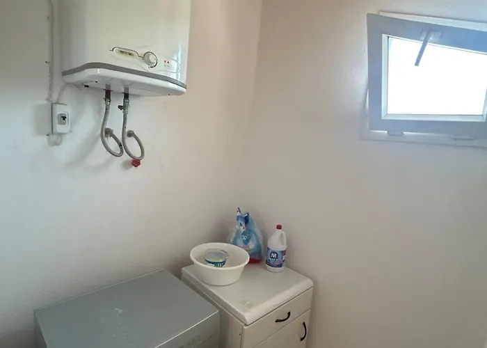 Charming Steps From Long With Wifi Prázdninový dům